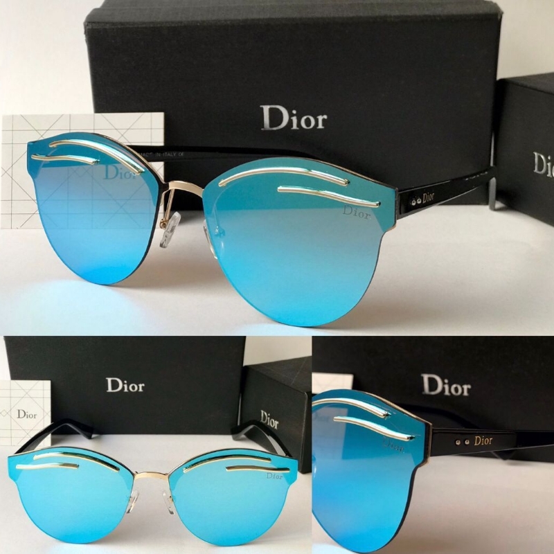 DIOR  Pair of sunglasses With pouch and box 6216115  Drouotcom